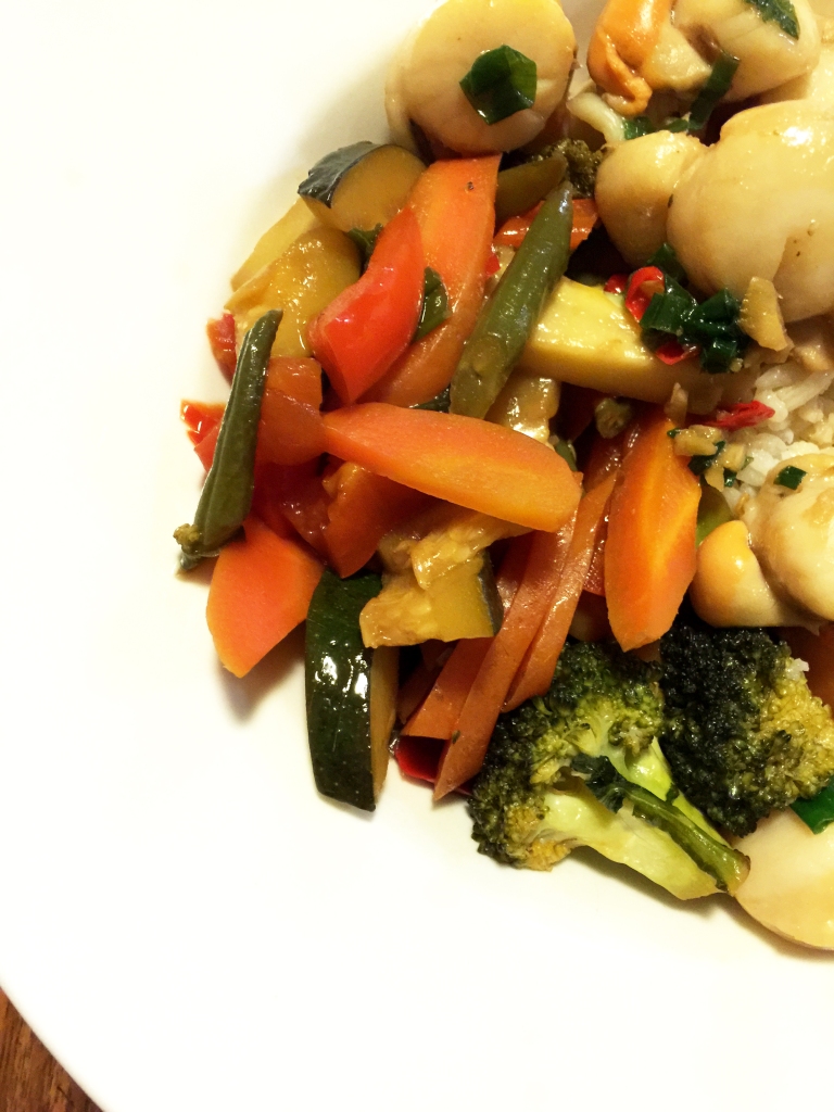 Stir fry scallops with fresh garden vegetables
